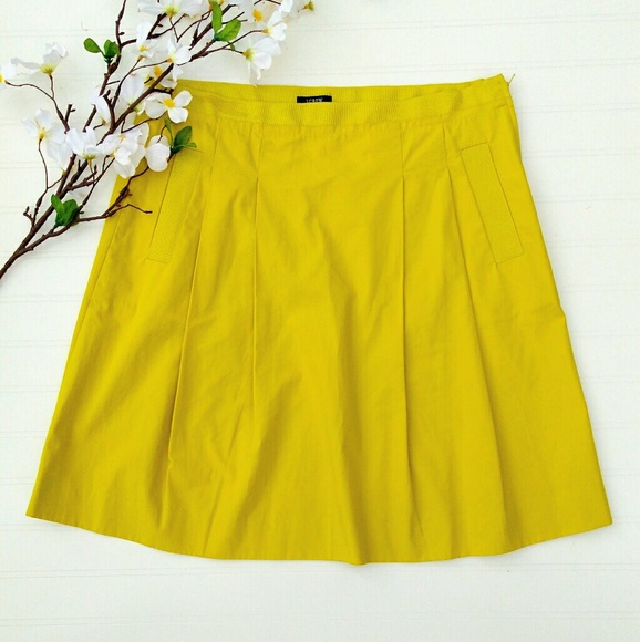 J. Crew Dresses & Skirts - J Crew yellow cotton pleated skirt size 6